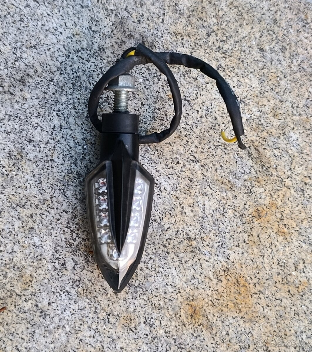 Led směrovka na Yamaha MT125