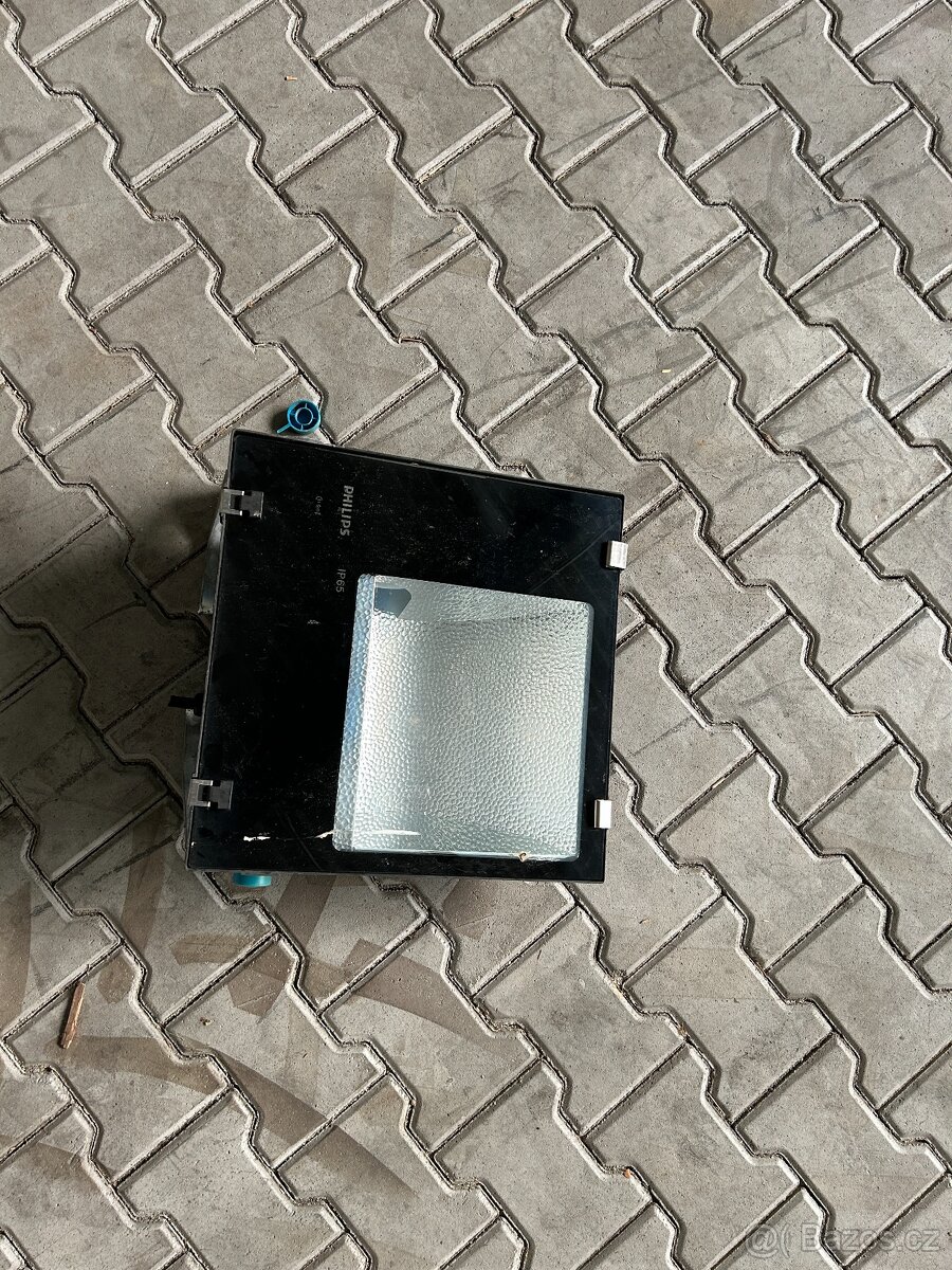 Prodám venkovní průmyslová světla PHILIPS (IP65)