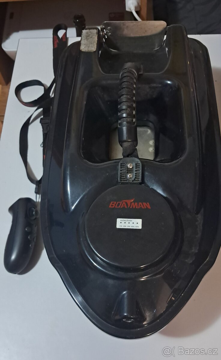 Zavážecí lodička plus sonar