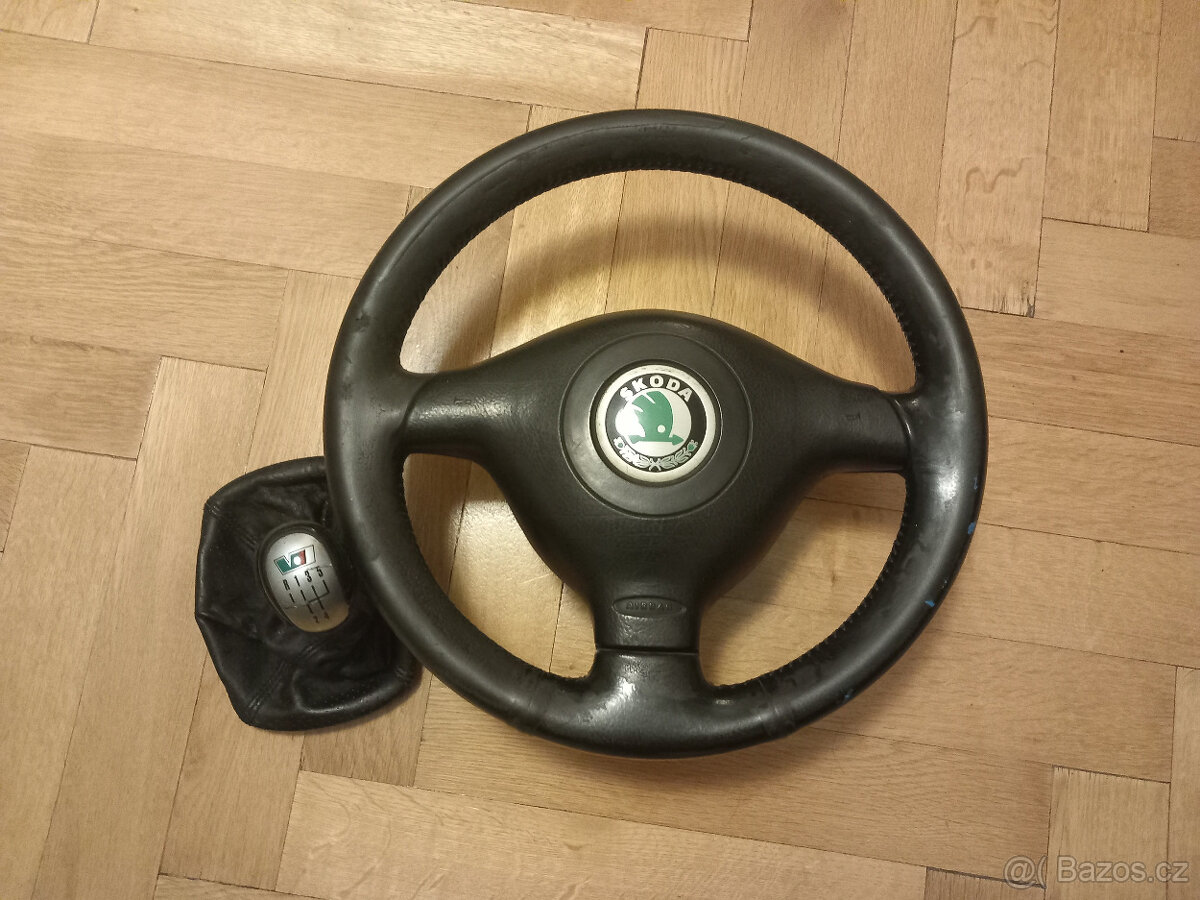 Škoda Octavia/Fabia RS volant/madlo