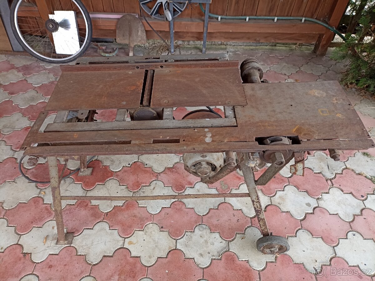 Hoblovka pila dlabačka hoblovat