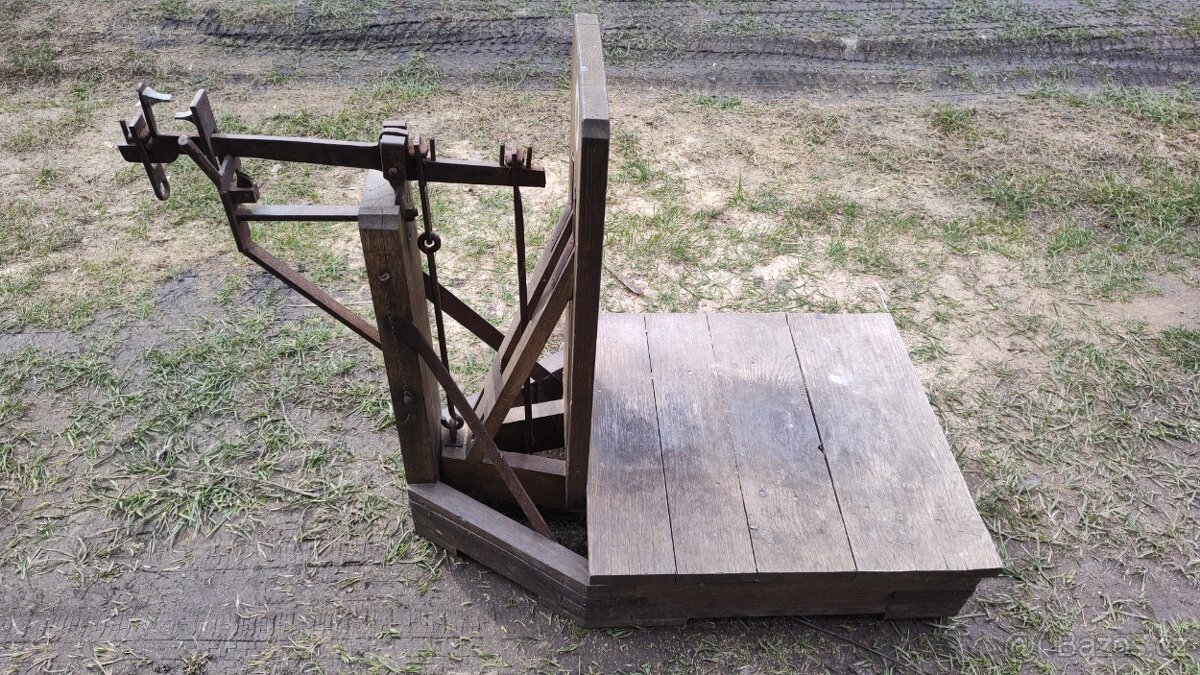 Váha decimálka - dekorace...