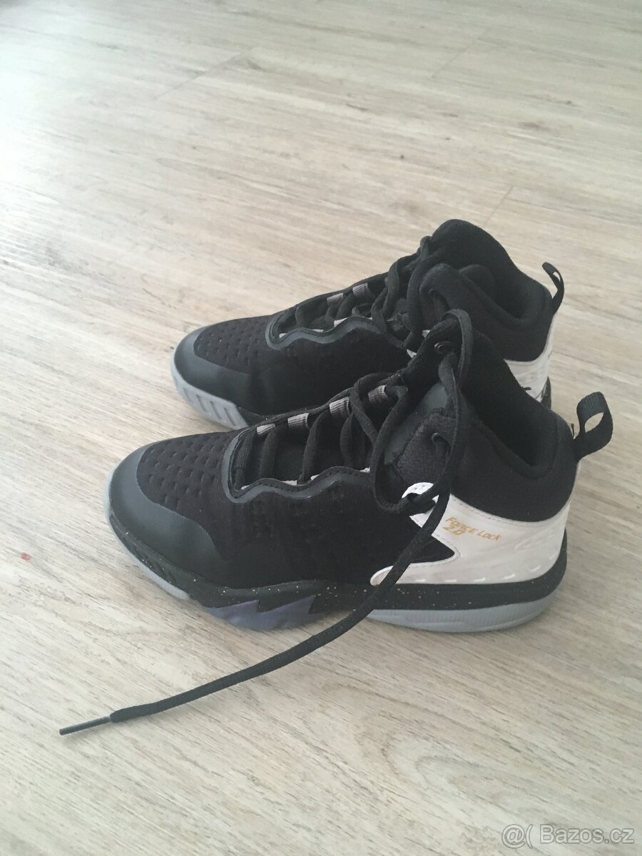 Basketbalové boty TARMARK,vel.33