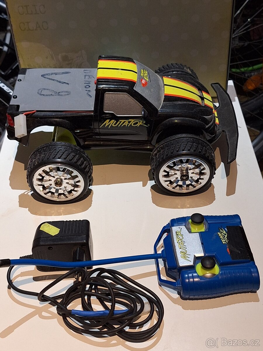 Auto na dálkové ovládání