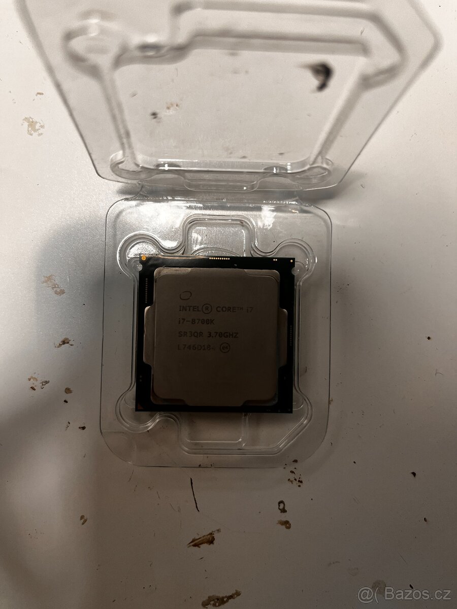 i7 8700K