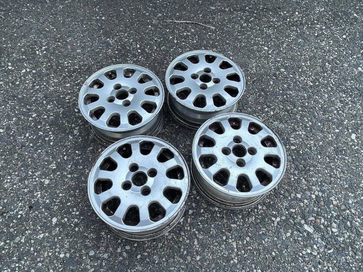 Alu kola Felicia 4x100 r13
