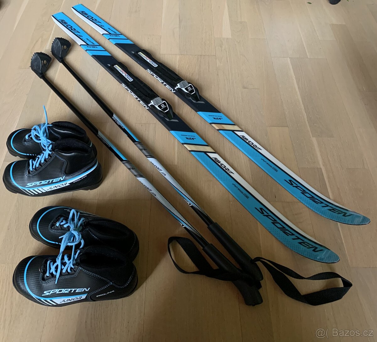 Kompletní dětský běžecký set Sporten: běžky, boty, hůlky