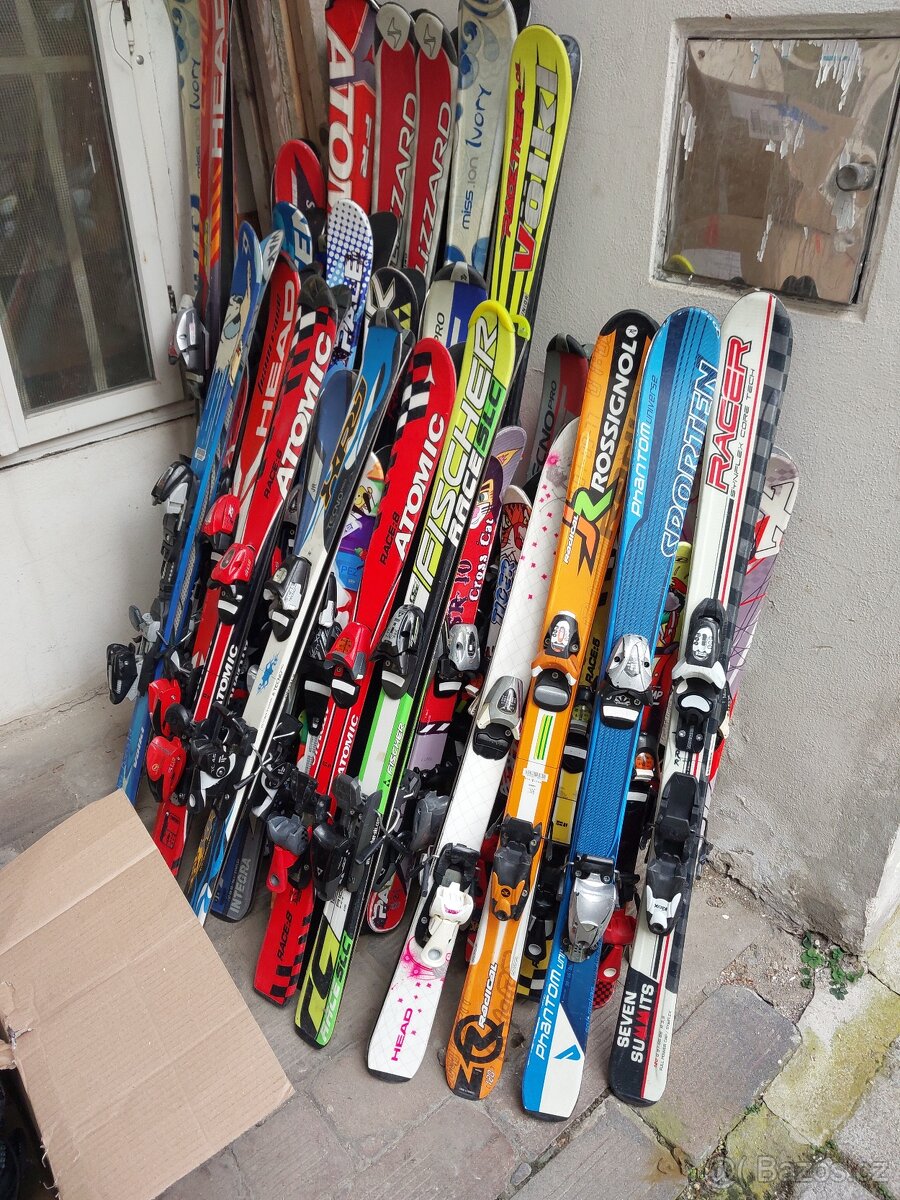 Dětske a junior carvingove lyže a snoboardy