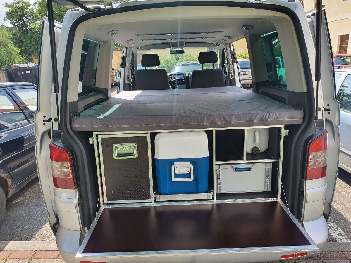 Volkswagen multivan 2.5 tdi