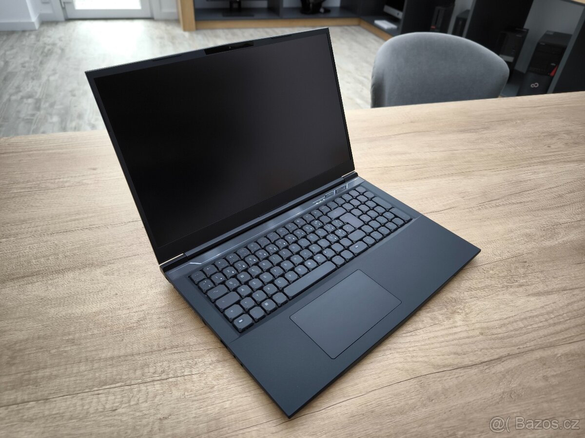 XMG Neo 17 Gaming - ZÁRUKA 2 ROKY
