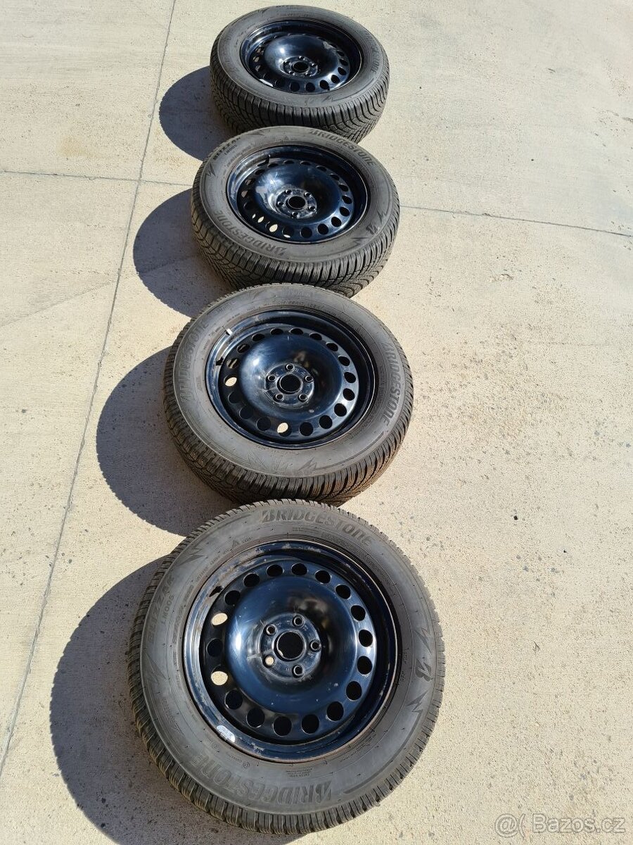 Sada zimních pneu 215/65/R17 Bridgestone