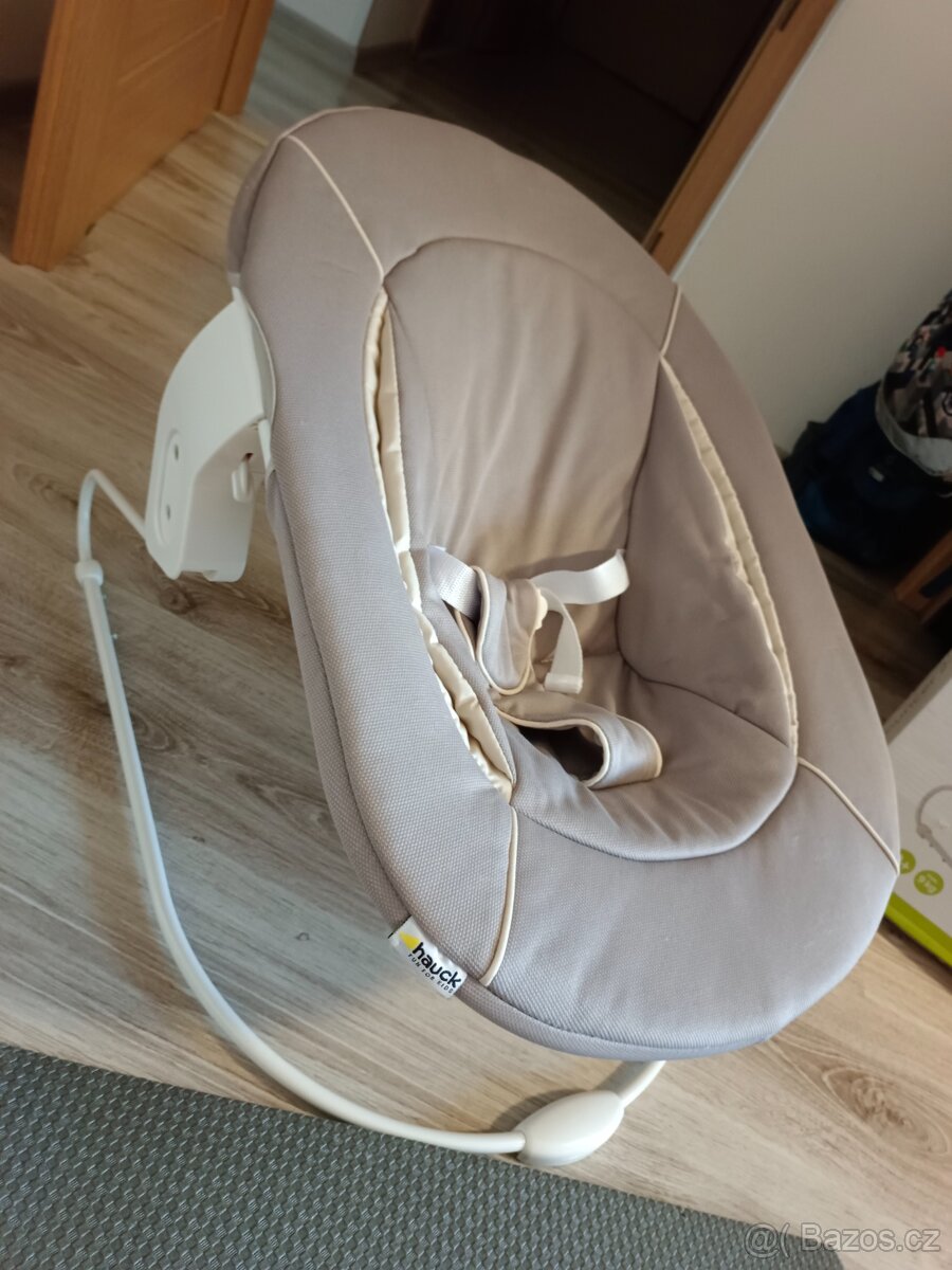 Lehátko, houpátko Hauck, skvělý stav