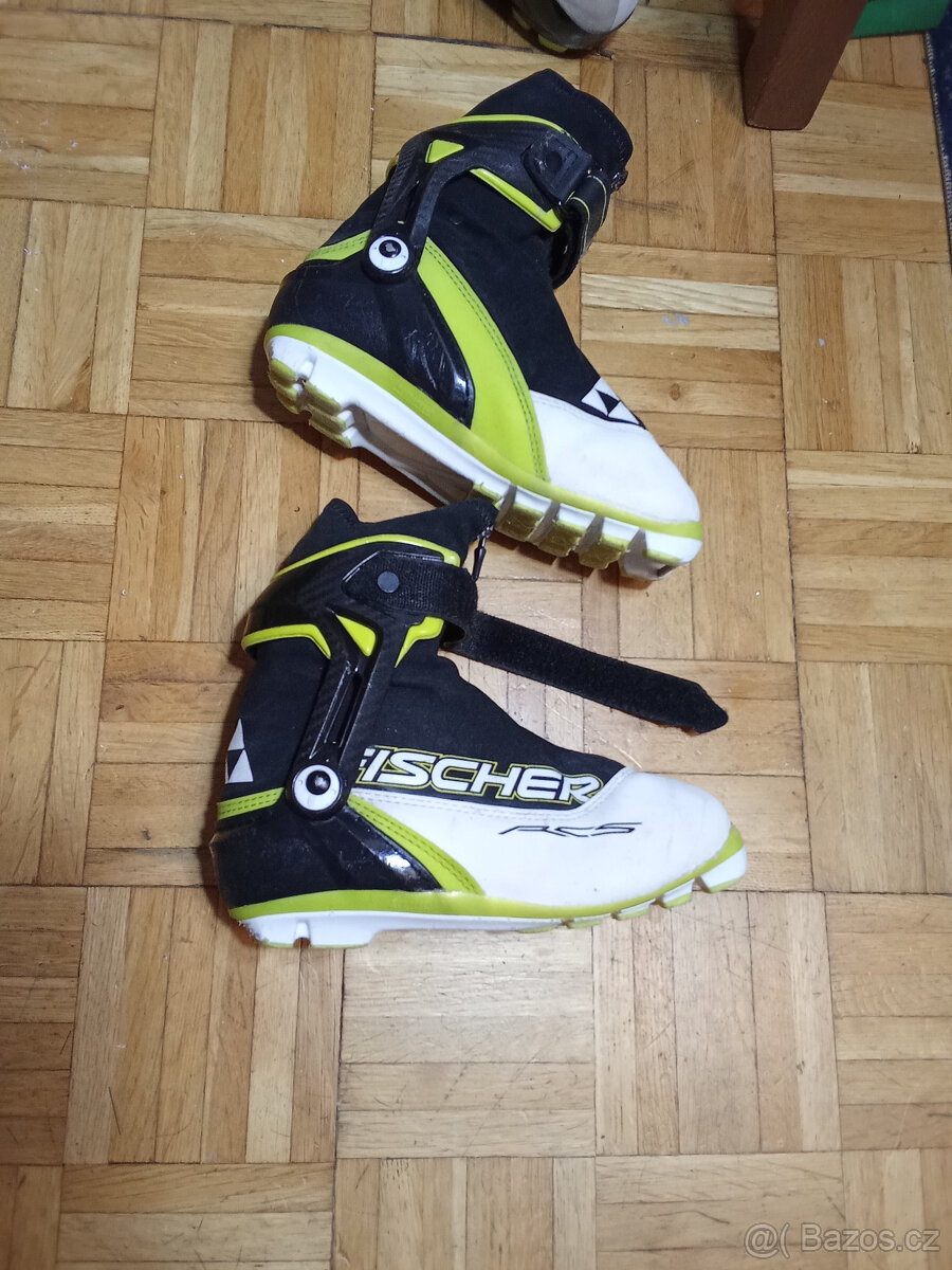boty na běžky fischer, RCS vel. 35 (stélka 22 cm) NNN