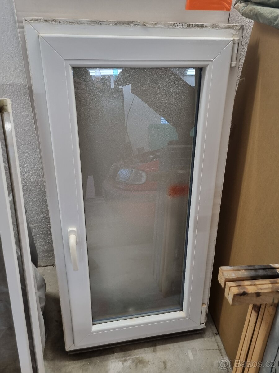 Plastové okno neprůhledné 120x62 cm dvojsklo