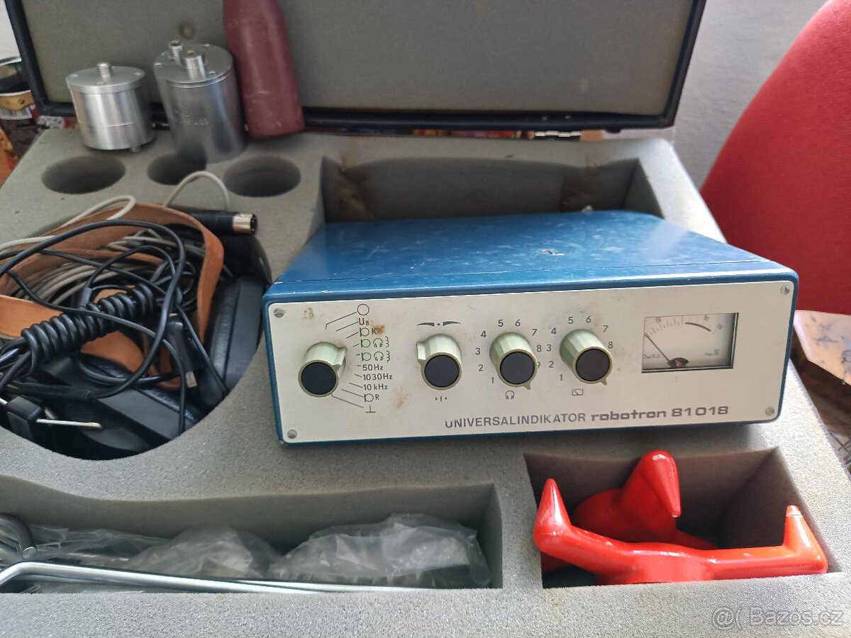 Profesionální indikátor Robotron 81018