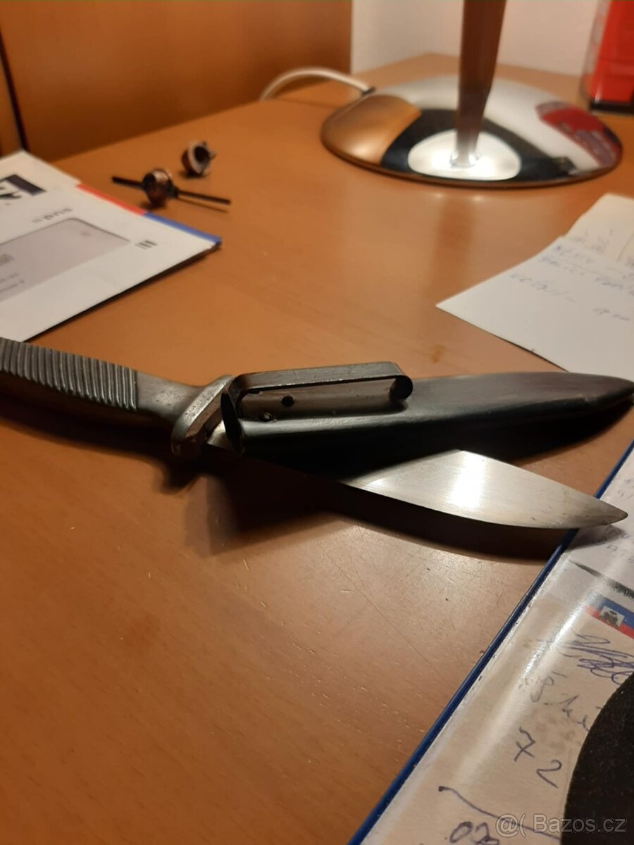 Koupím pochvu pro nůž  pilotů Luftwaffe