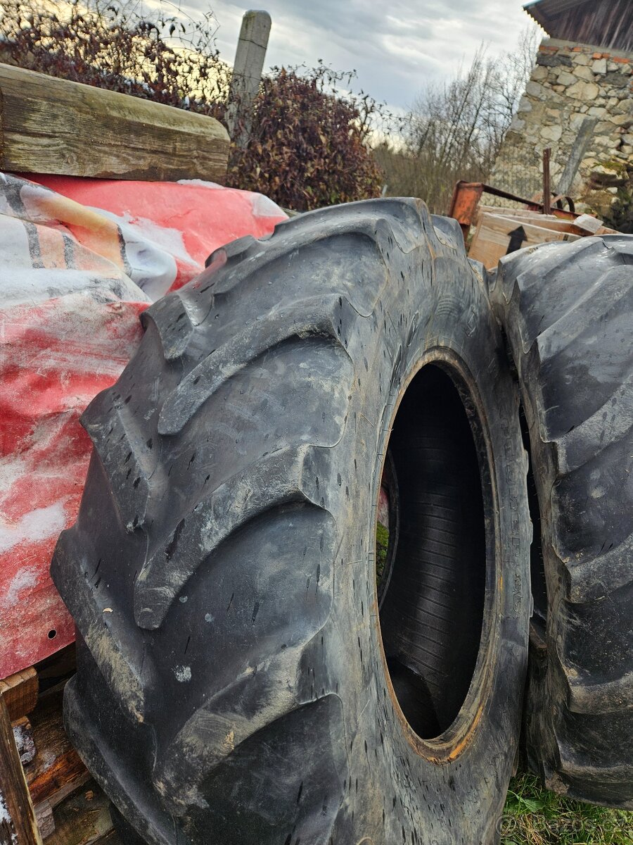 Pneu Firestone 420/85R30