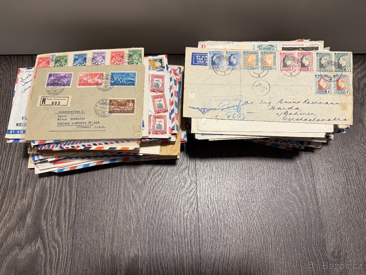 Sbírka známek, poštovní známky - přes 560 kusů celistvostí