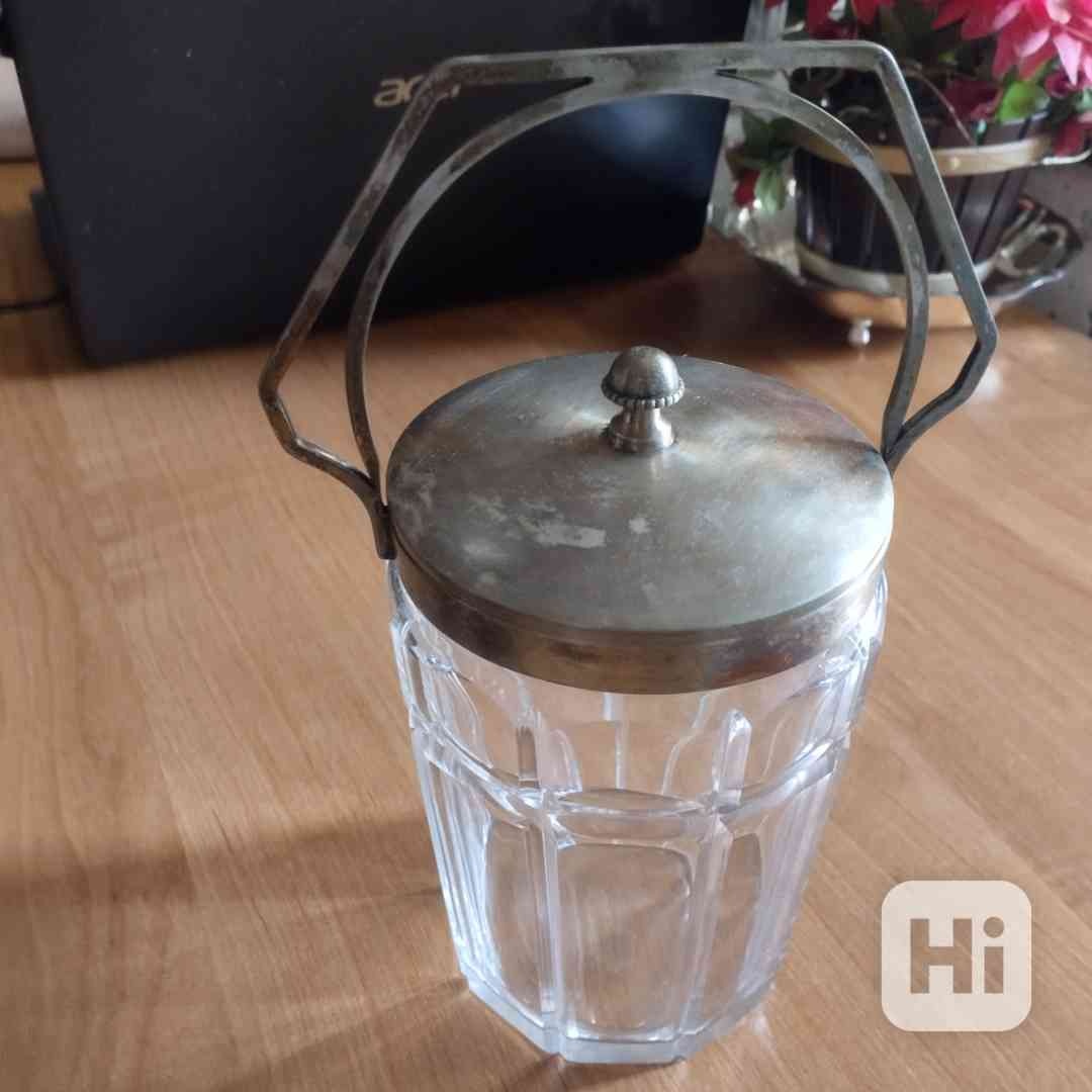 skleněná doza na led