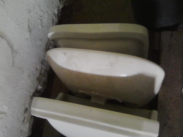 umyvadlo 180 za jedno.