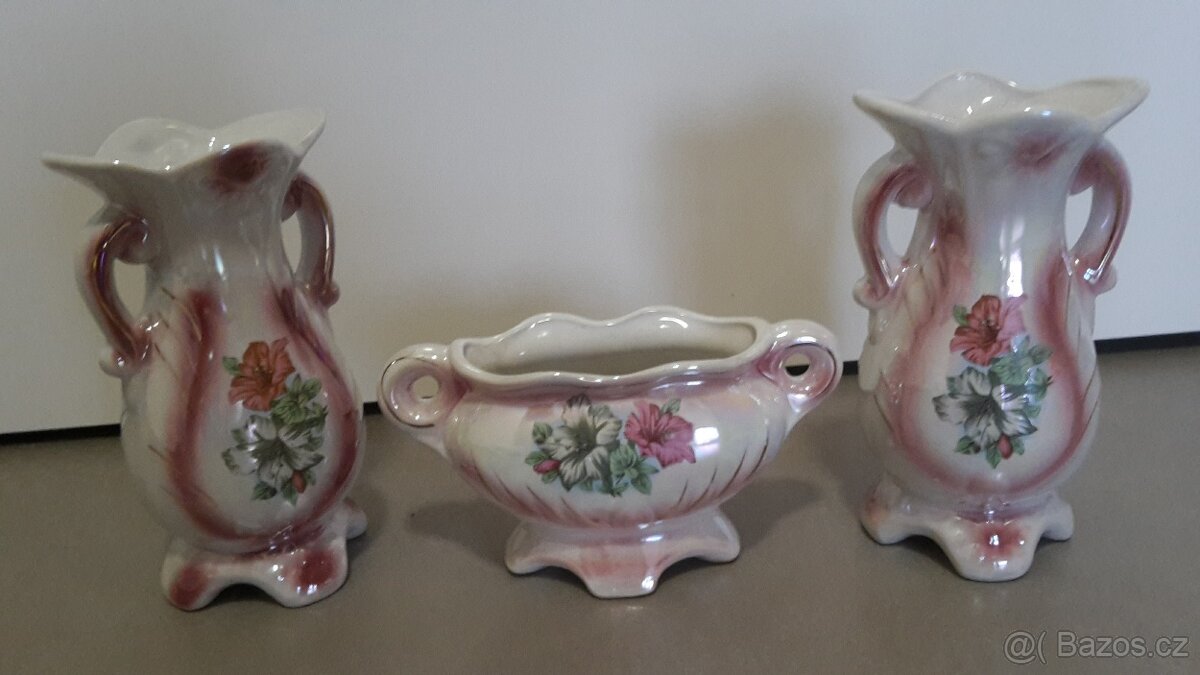 Prodám 2 vázičky a misku. Vázička 15 cm vysoká