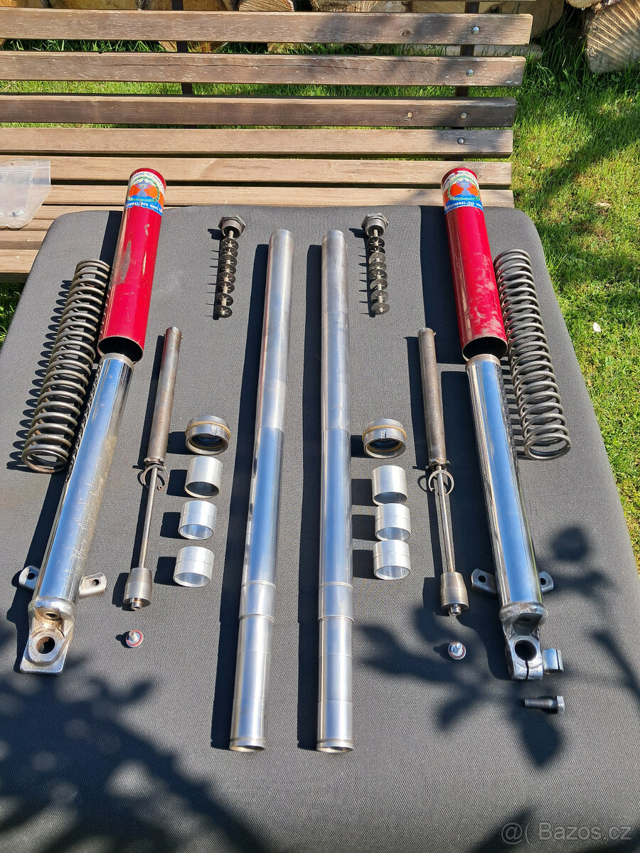 Jawa panelka - přední tlumiče