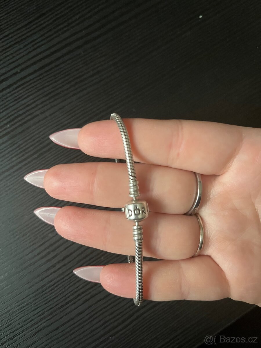 Pandora náramek na korálky