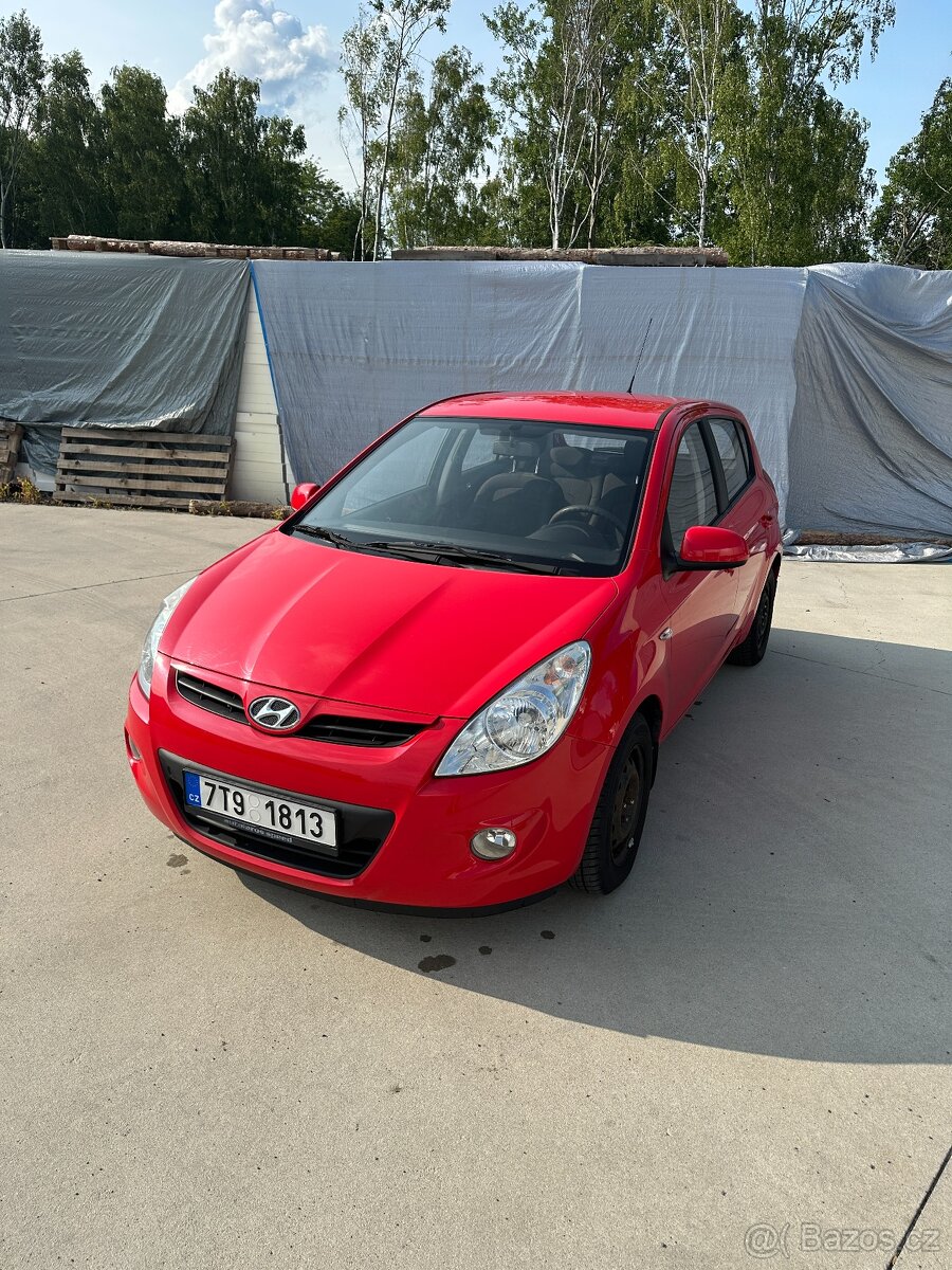 Hyundai i20, r.v. 2011, 64 000km