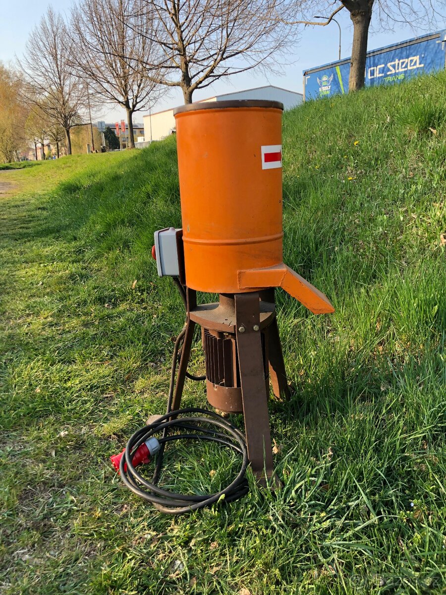 DRTIČ OVOCE TOVARNÍ VÝROBY