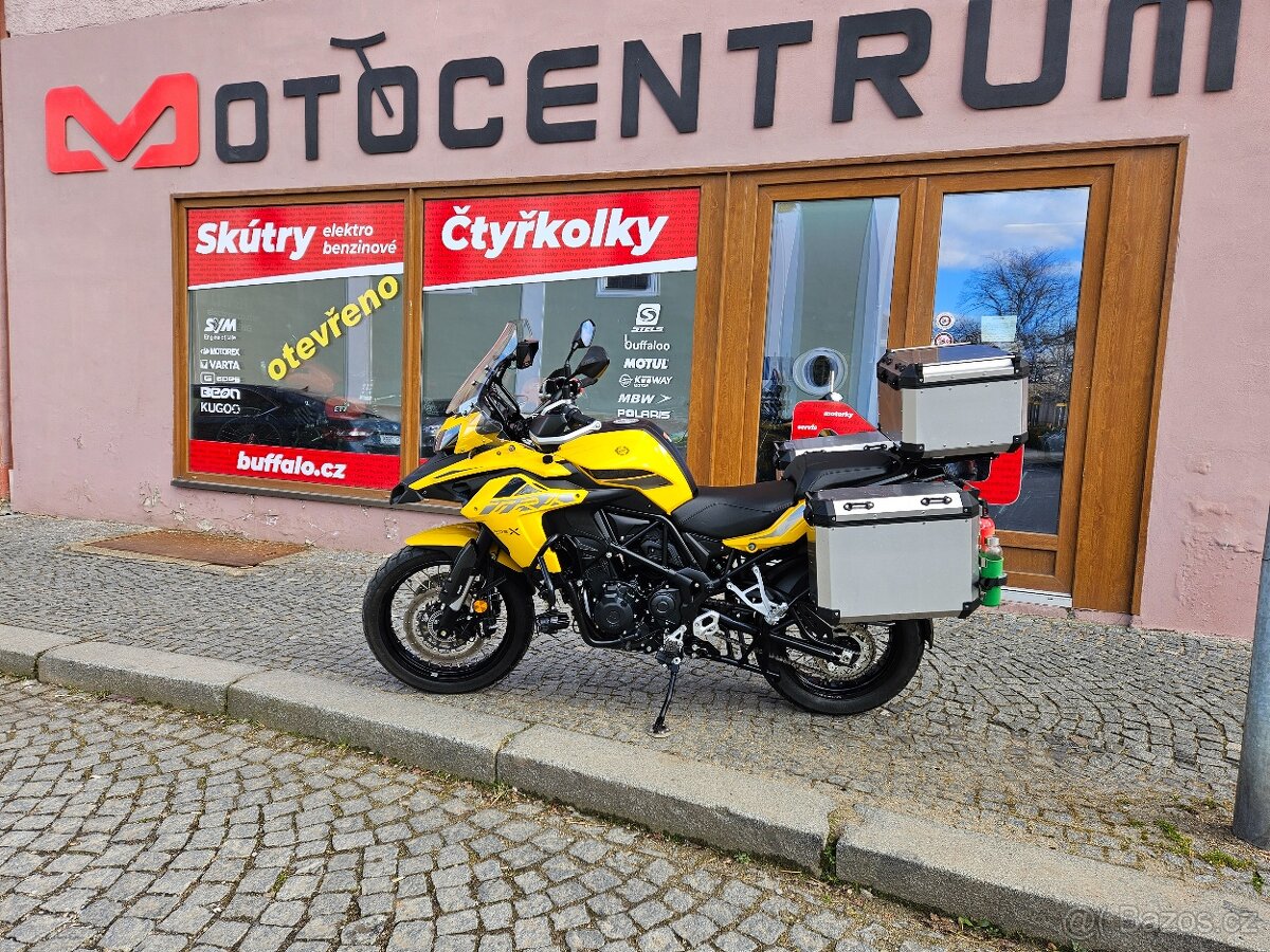 Benelli TRK 502X