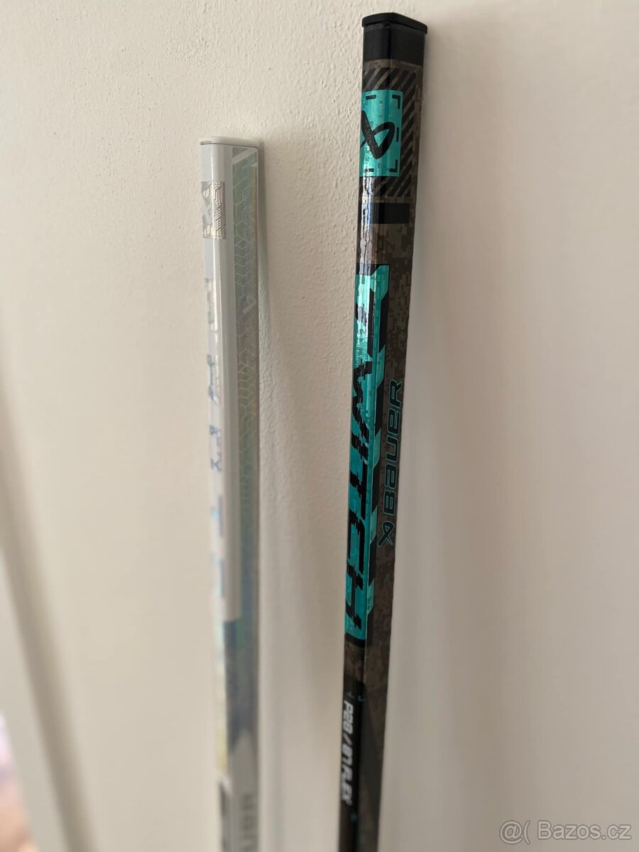Bauer Proto R white, Twitch