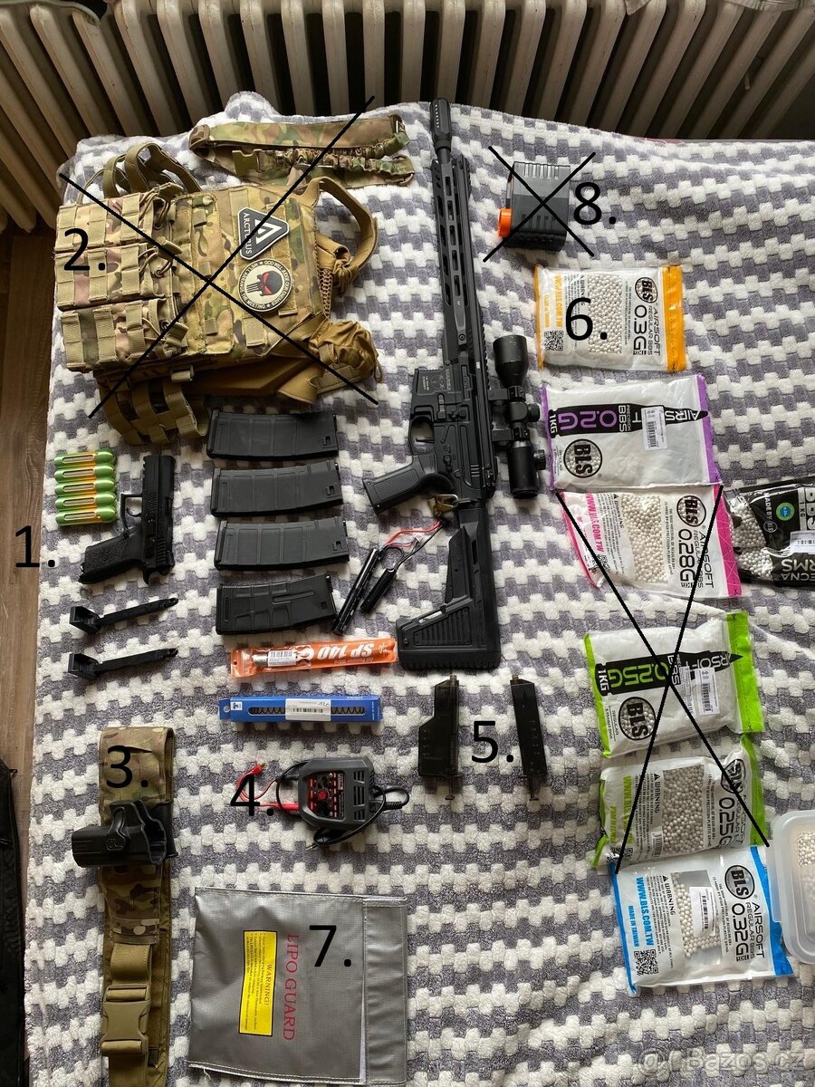 KOMPLETNÍ AIRSOFT VÝBAVA NA PRODEJ – ZBRAŇ, VÝSTROJ, OBLEČEN