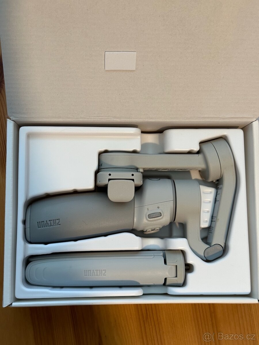 Zhiyun Smooth Q4