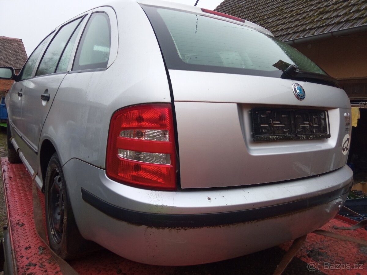 Páté dveře škoda fabia combi 1, kapota
