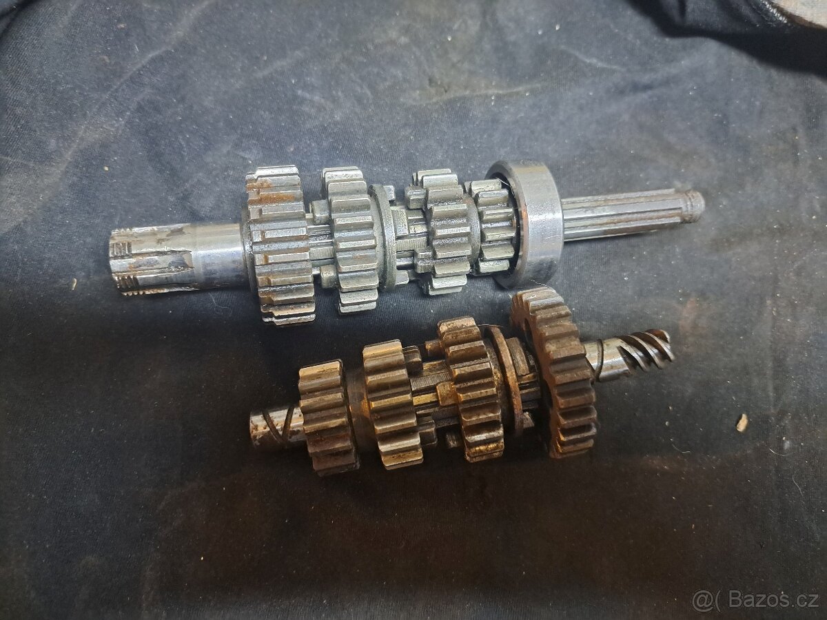 Jawa CZ 125 175 malá kývačka 356 450 - Převodovka