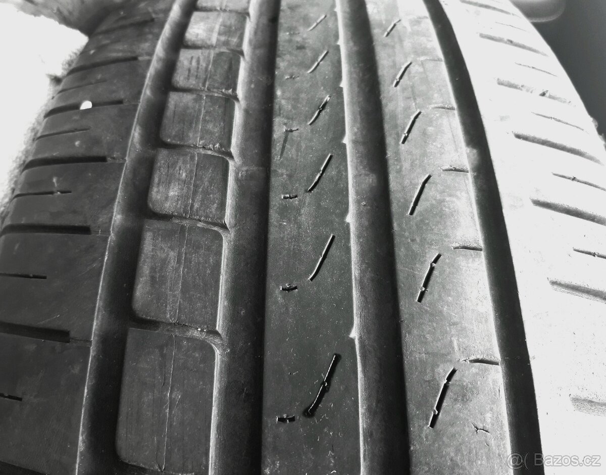 2ks letních pneu 225/60 R17 Pirelli