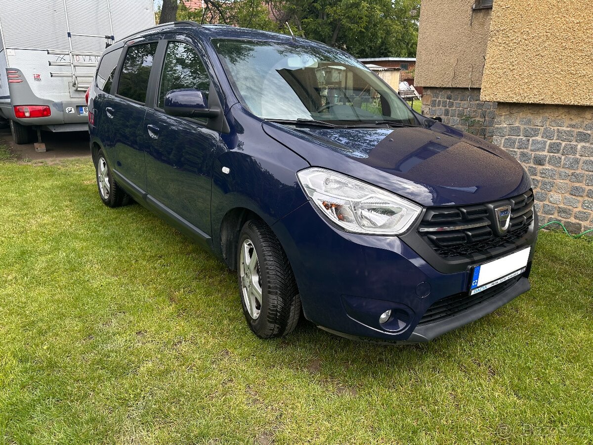 Dacia Lodgy 1.6SCe benzín, 5 sedadel, klimatizace, 38.527 km