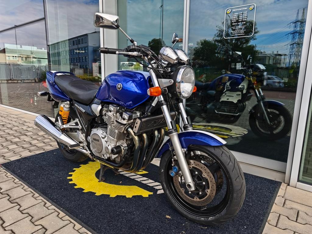 Yamaha XJR 1300 SP Poslední karburátor