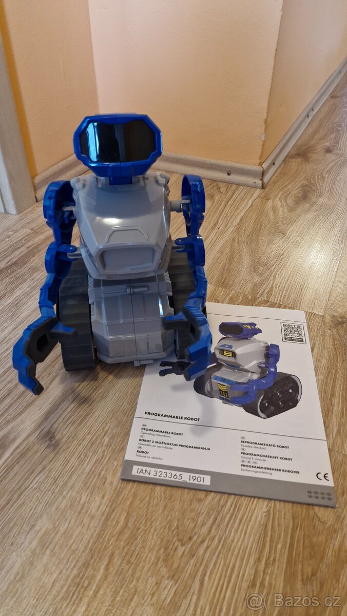 Robot programovatelny