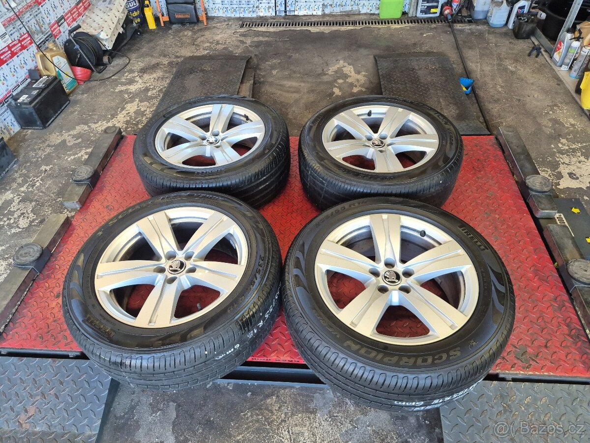 Škoda Kodiaq R18 ALU + 235/55R18 100V Pirelli Scorpion Seal