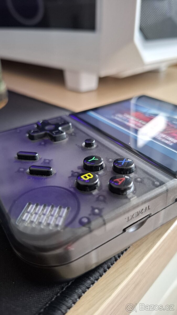 Anbernic RG35XX Plus – upravený OS, připravený k hraní