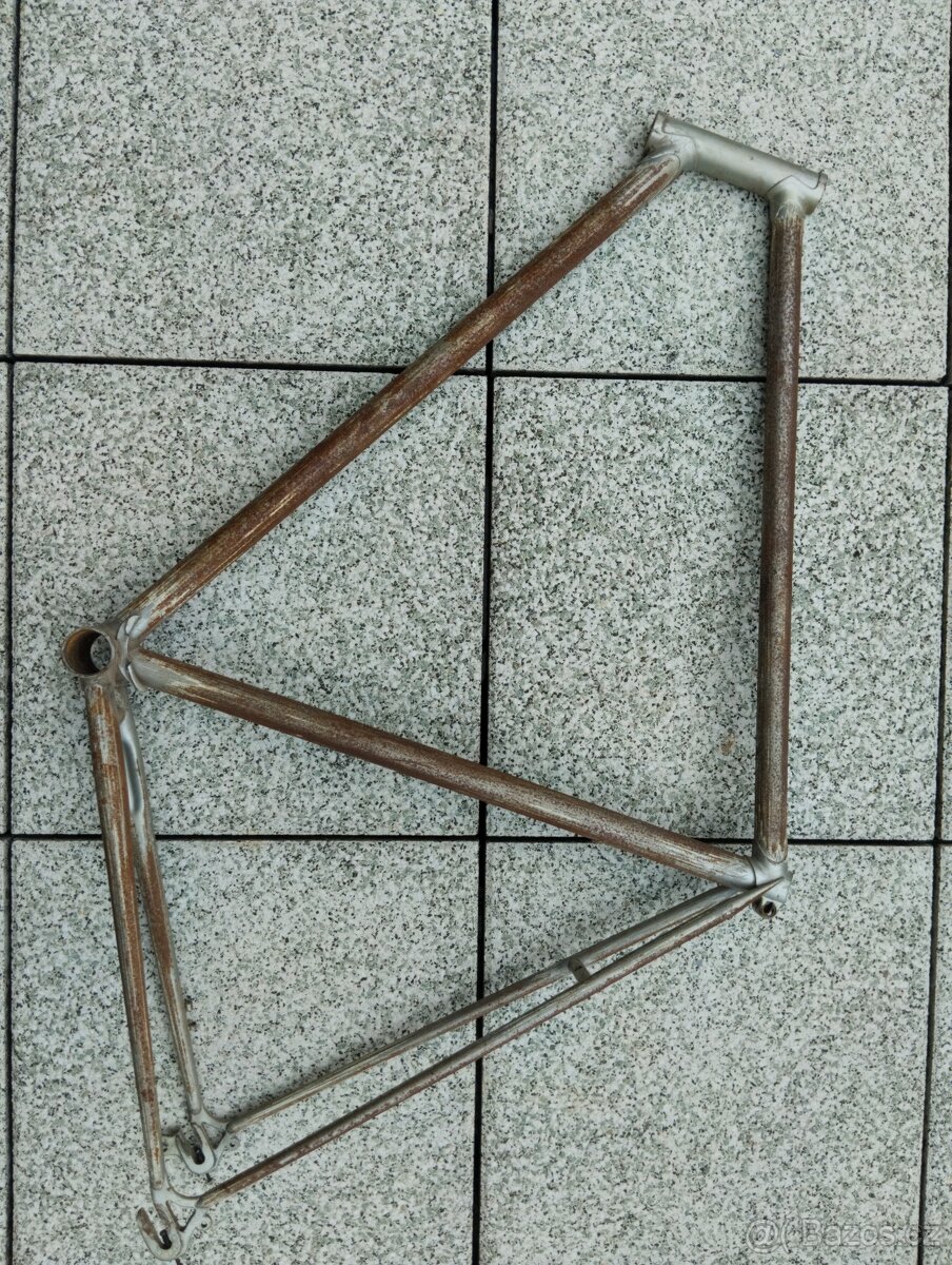 CILO SILNIČNÍ RÁM