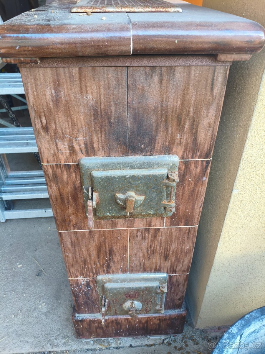 Kachlová kamna