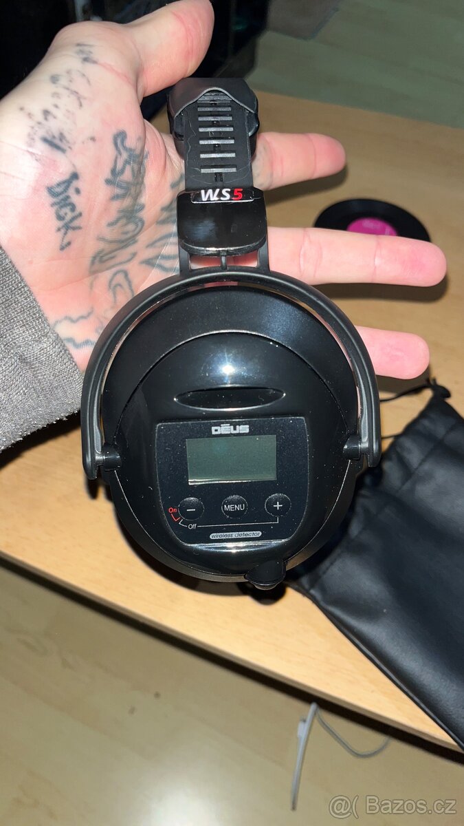 Detektor kovu xp deus ws5 sluchátka