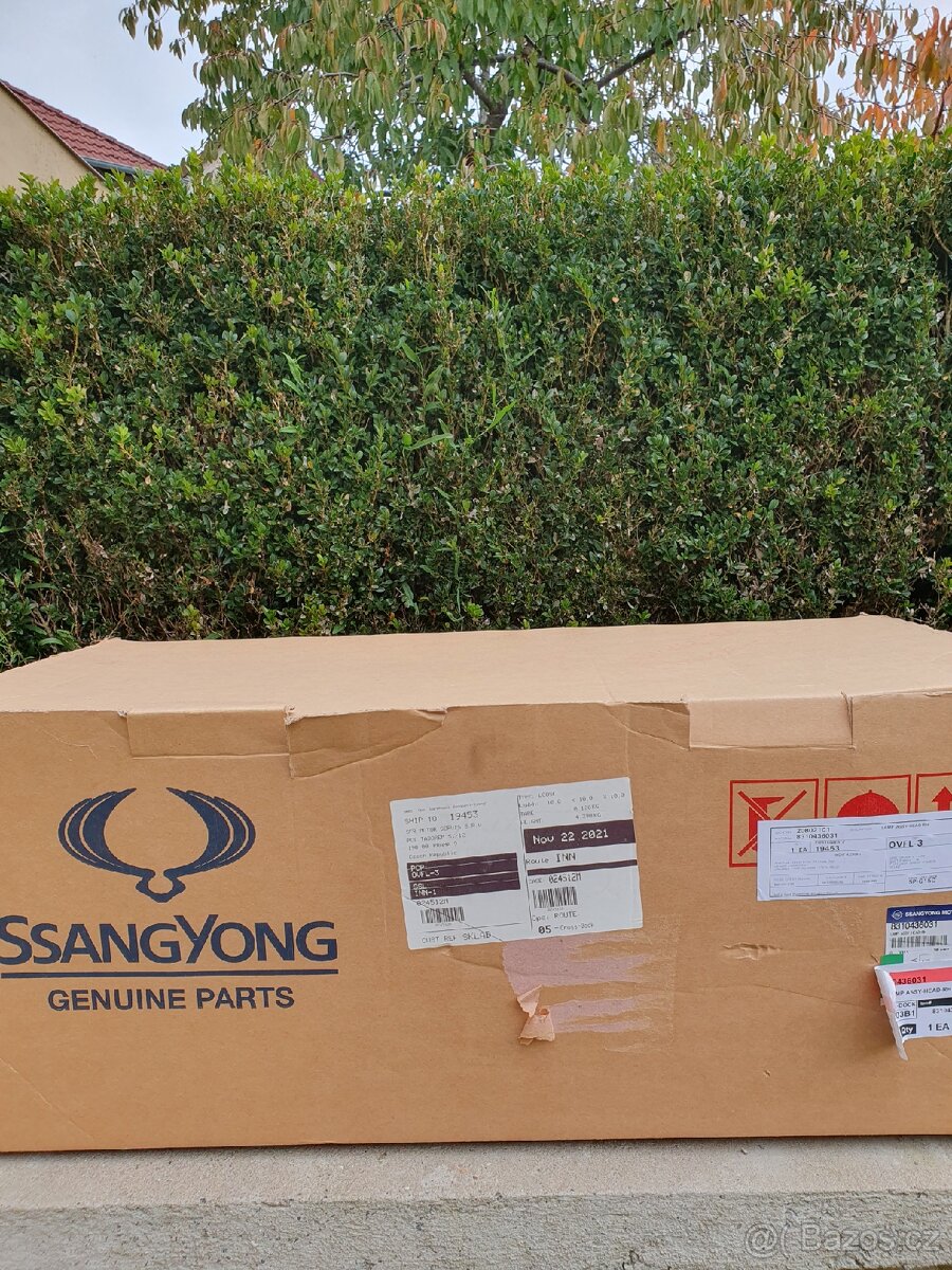 Přední světlo k Ssangyong Kyron vozu