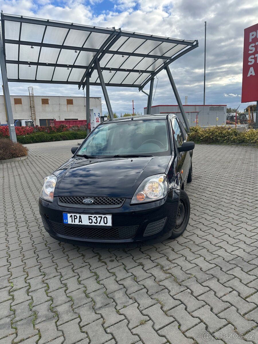 Prodám Ford fiesta 1,3 44kw 2007
