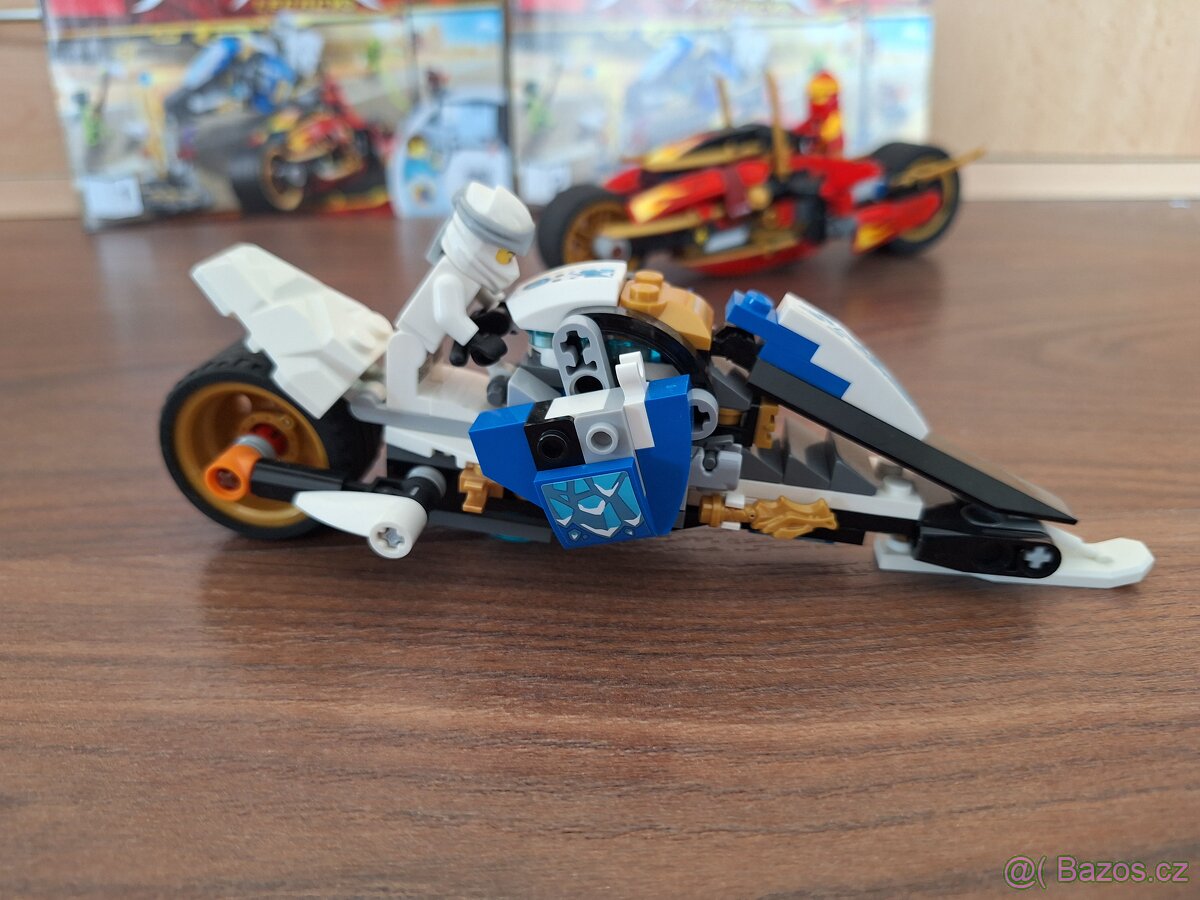 Kaiova motorka s čepelemi a Zaneův sněžný vůz, LEGO NINJAGO