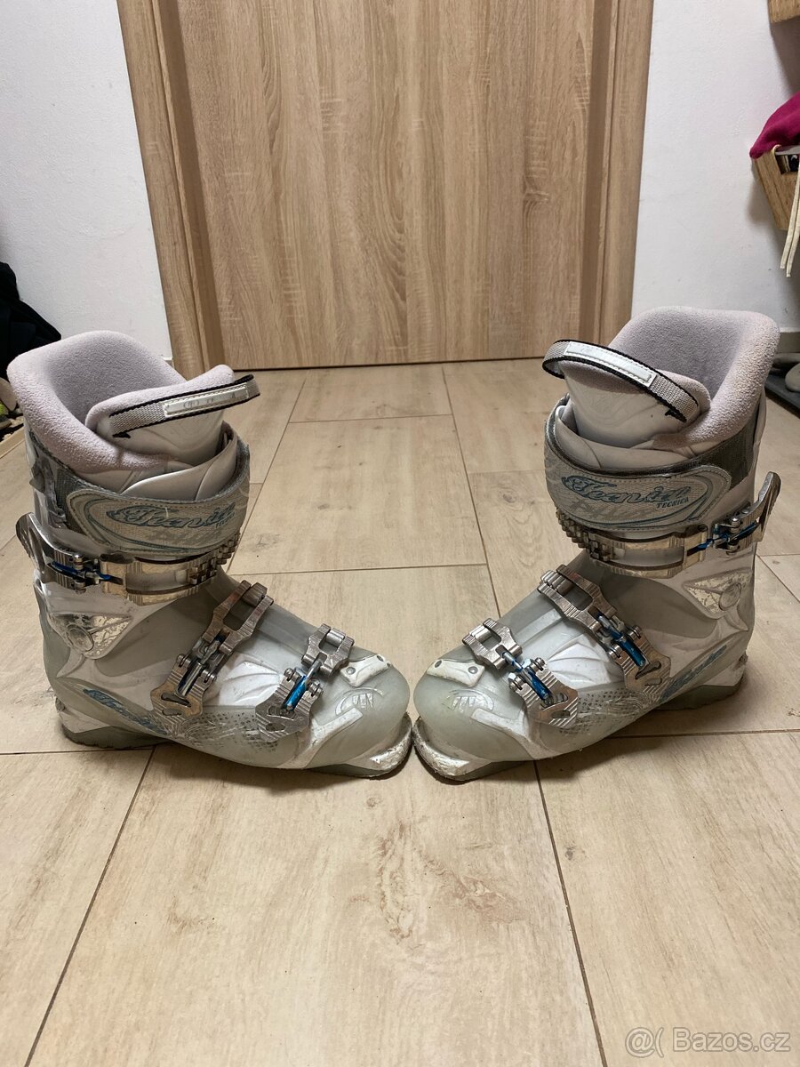 Dívčí lyžáky Tecnica