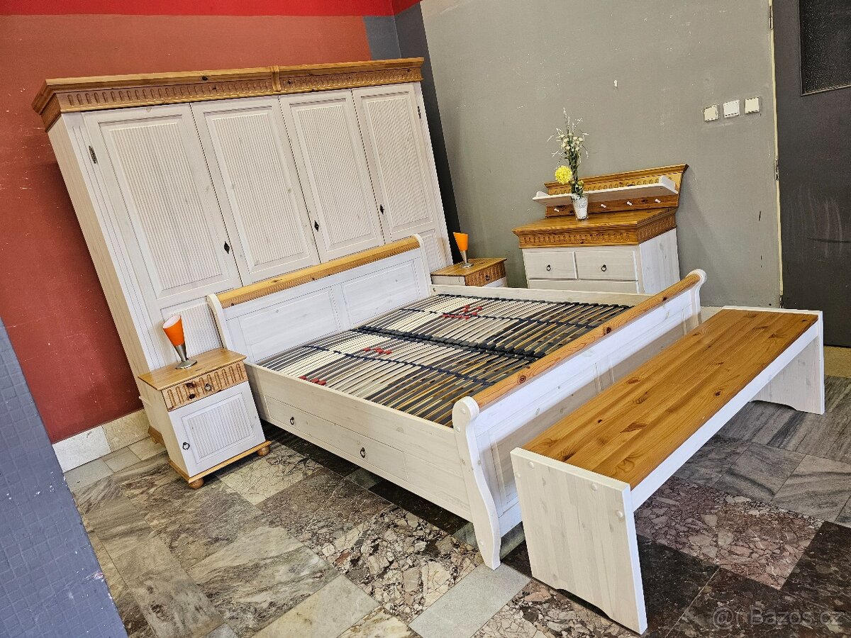 Ložnice postel s úložným prostorem Celodřevená