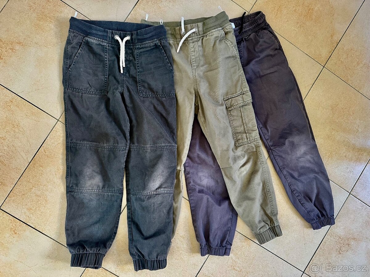 Kalhoty vel 134-140